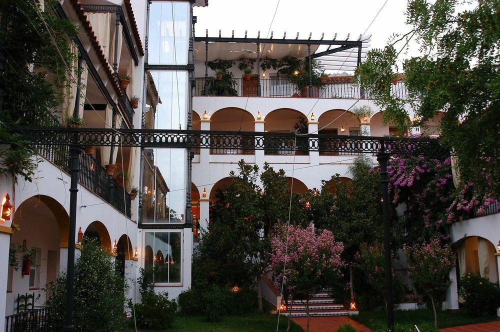 Hotel Varinia Serena - Balneario De Alange Exterior foto